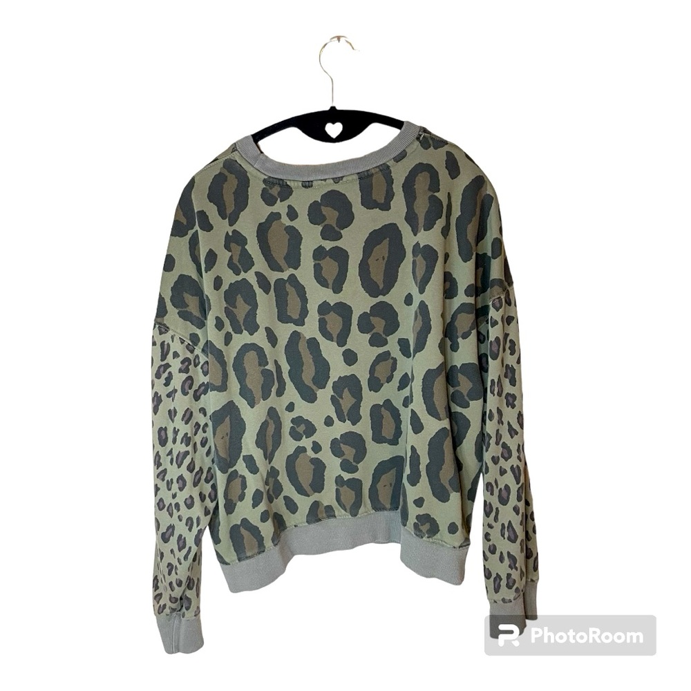 Umgee Green‎ Leopard Top Size Large - Picture 2 of 4